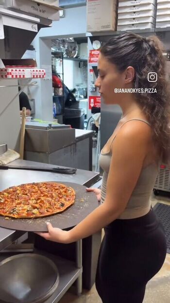 Full leaked Aleaarose private onlyfans photo