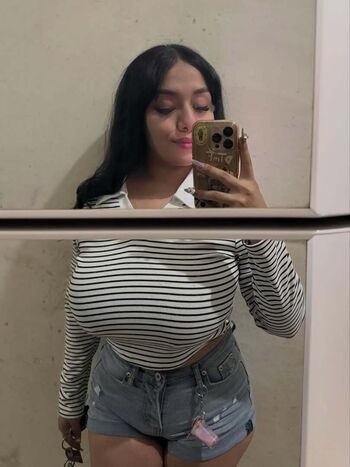 Full leaked Alejandragraciano private onlyfans photo