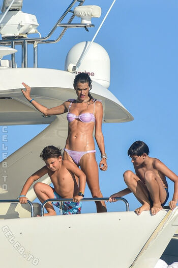 Full leaked Alessandra ambrosio  page private onlyfans photo