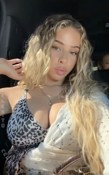 Full leaked Alessiasxr private onlyfans photo