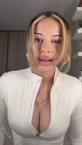 Full leaked Alessiasxr private onlyfans photo