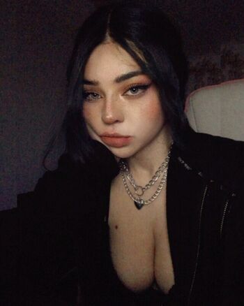 Full leaked Aleurierflare private onlyfans photo