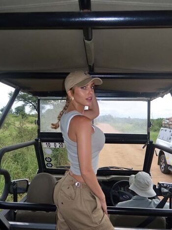 Full leaked Alexa breit  page private onlyfans photo