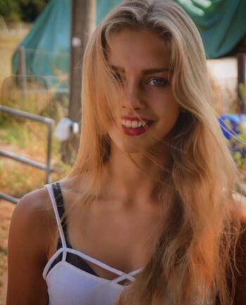 Full leaked Alexa breit  page private onlyfans photo