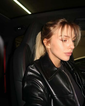 Full leaked Alexa breit  page private onlyfans photo