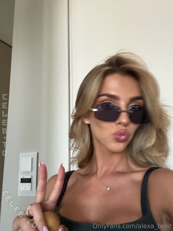 Full leaked Alexa breit page private onlyfans photo