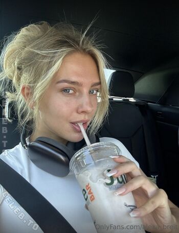 Full leaked Alexa breit private onlyfans photo
