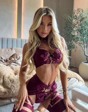 Full leaked Alexa collins page private onlyfans photo