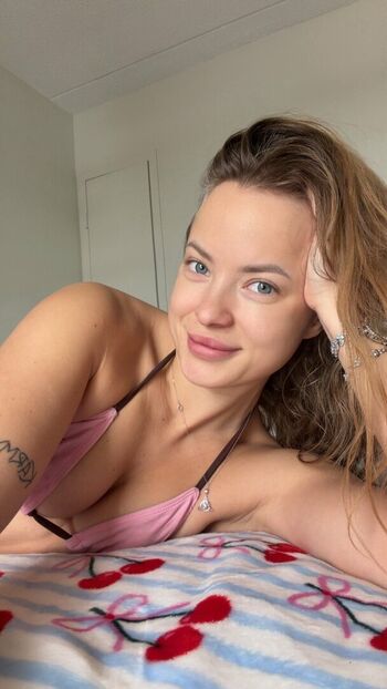 Full leaked Alexamalbec private onlyfans photo