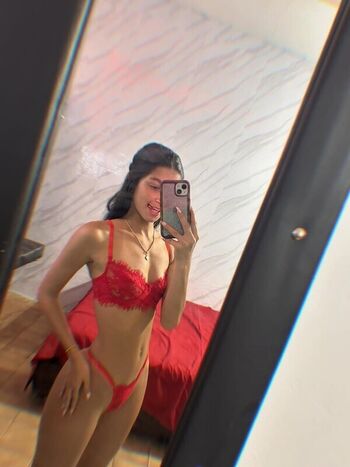 Alexandra Isabella