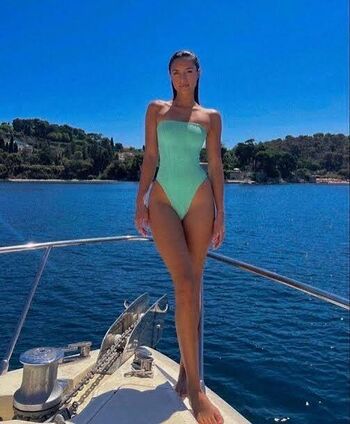Full leaked Alexandra leclerc private onlyfans photo