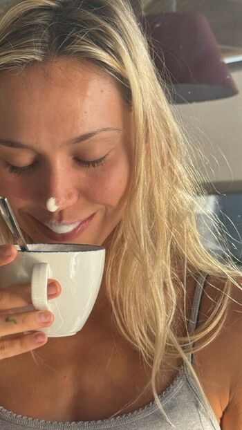 Full leaked Alexis ren private onlyfans photo