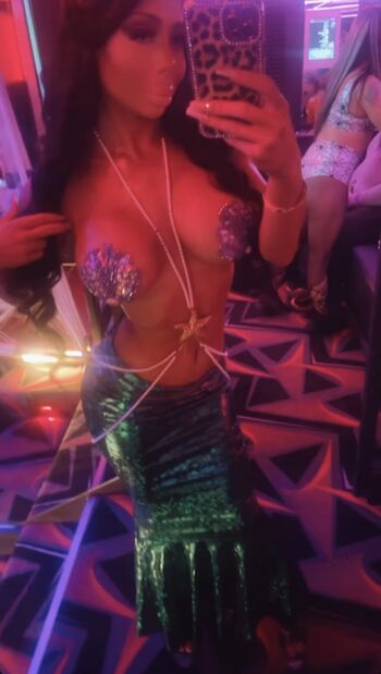 Full leaked Alia may private onlyfans photo