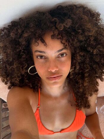 Full leaked Aliana king page private onlyfans photo