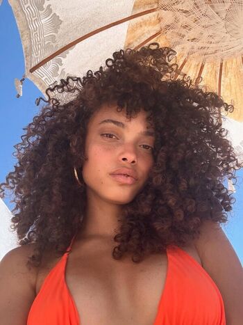 Full leaked Aliana king page private onlyfans photo