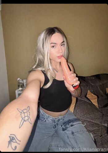 Full leaked Alianatransgirl private onlyfans photo