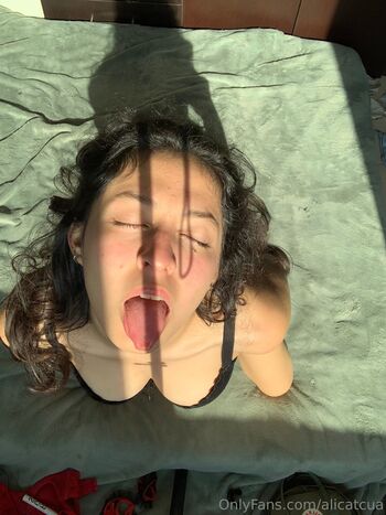 Full leaked Alicatcua page private onlyfans photo