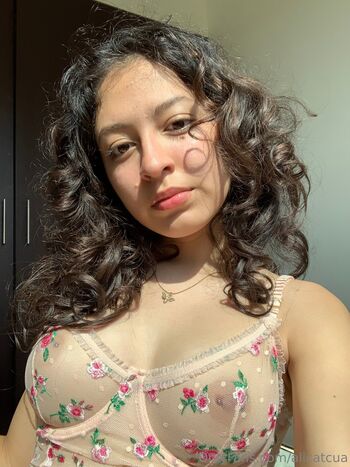 Full leaked Alicatcua private onlyfans photo