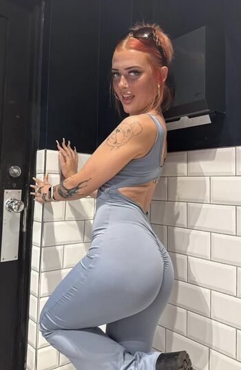 Full leaked Alice rose mason page private onlyfans photo