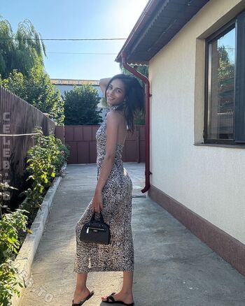 Full leaked Aliceerae private onlyfans photo