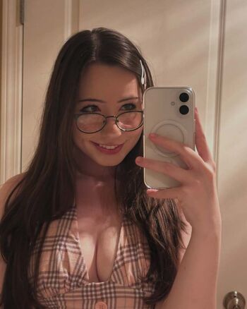 Full leaked Alicia jade private onlyfans photo