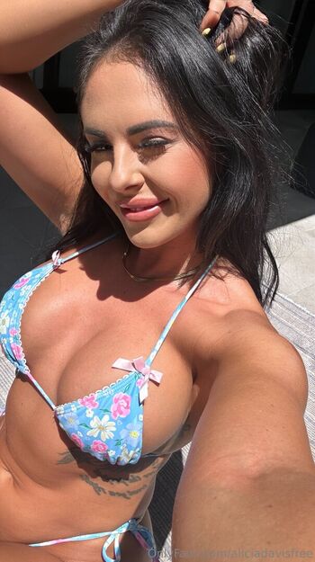 Full leaked Aliciadavisfree private onlyfans photo