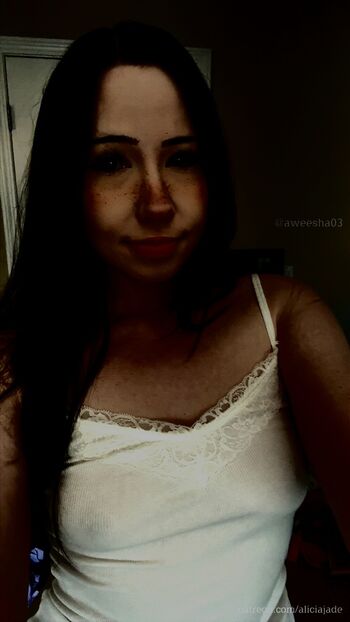 Full leaked Aliciajade private onlyfans photo