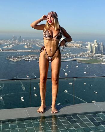 Full leaked Aliciamoore private onlyfans photo