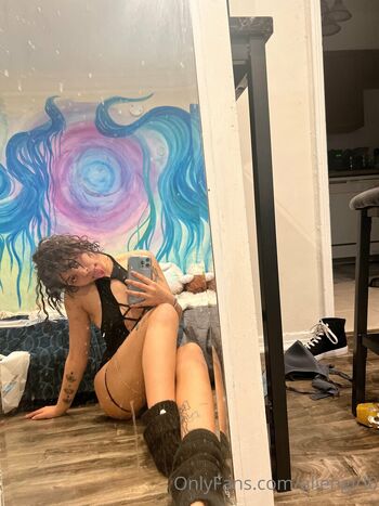 Full leaked Aliengirl private onlyfans photo