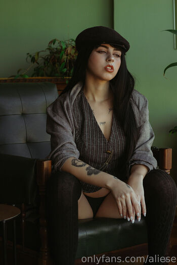 Full leaked Aliese  page private onlyfans photo