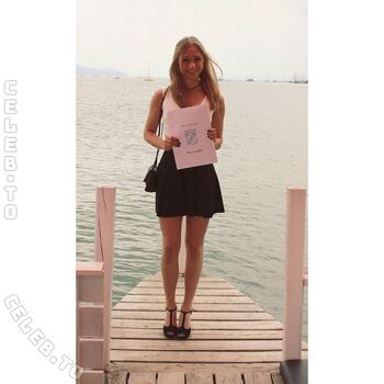 Full leaked Alina khani private onlyfans photo