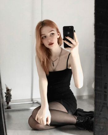 Full leaked Alinalal page private onlyfans photo