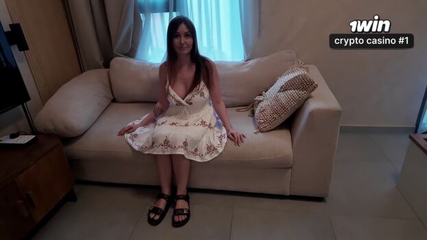 Full leaked Alinarai page private onlyfans photo