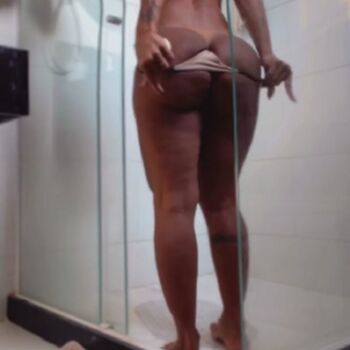 Aline Carvalho