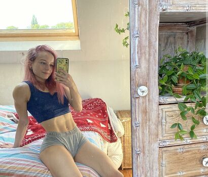 Full leaked Aline dessine aline dessine private onlyfans photo