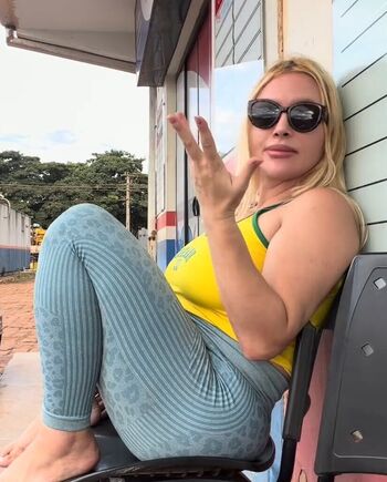 Full leaked Aline fuchter ouriques page private onlyfans photo