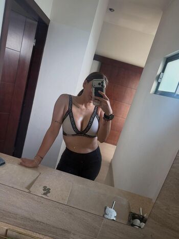 Aline Torres Hotwife