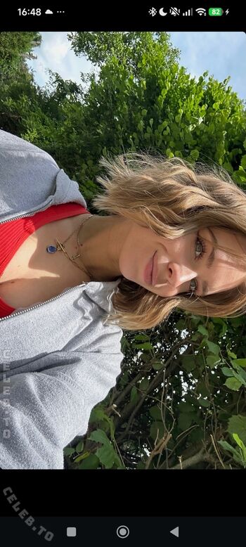 Full leaked Alisaer private onlyfans photo