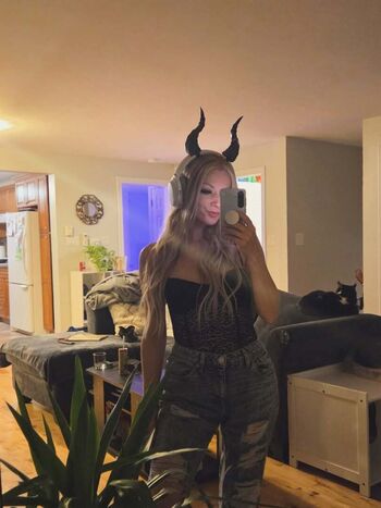 Full leaked Alisonator private onlyfans photo