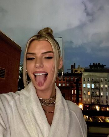 Full leaked Alissa violet private onlyfans photo