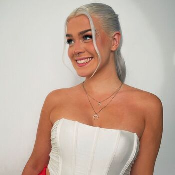 Full leaked Alix ablaze private onlyfans photo