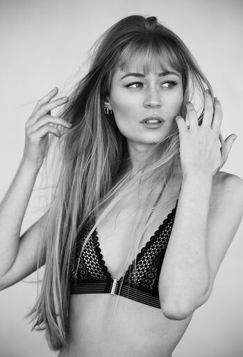 Full leaked Alix robillart private onlyfans photo