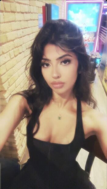 Aliza Shan