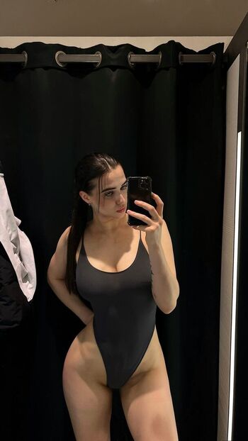 Full leaked Alla mayorovaa private onlyfans photo