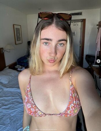 Full leaked Allegra miles private onlyfans photo