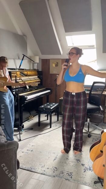 Full leaked Allie sherlock private onlyfans photo