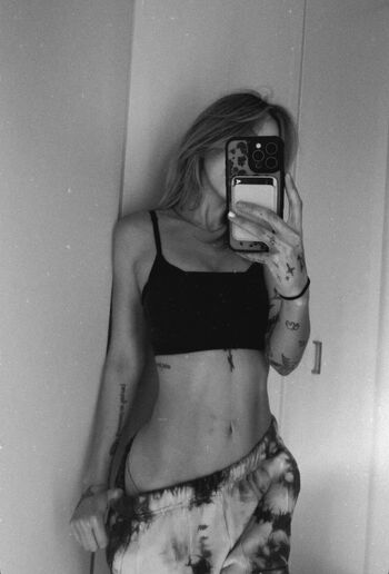 Full leaked Allieesaur private onlyfans photo