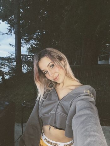 Full leaked Allieesaur private onlyfans photo