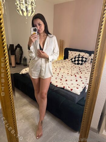 Full leaked Allielovesyou private onlyfans photo