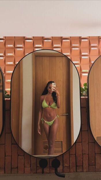 Full leaked Allieredmondd private onlyfans photo